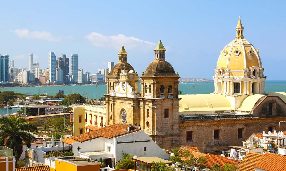 Cartagena colombia cathedral mit Skyline Kolumbiens