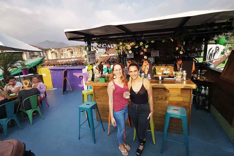 WanderWorld an der Bar in Antigua