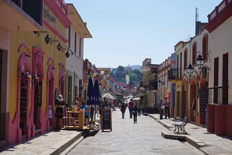 Straße in San Cristobal, Mexico