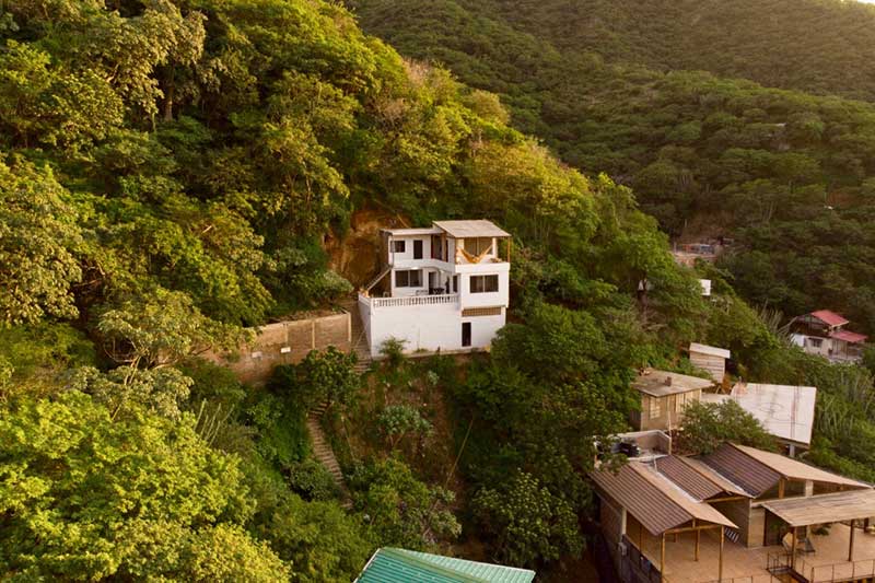 Haus am Berg in Lateinamerika